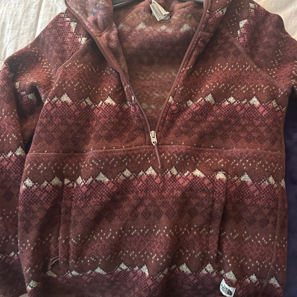 Women's North Face Burgundy Patterned Sweater